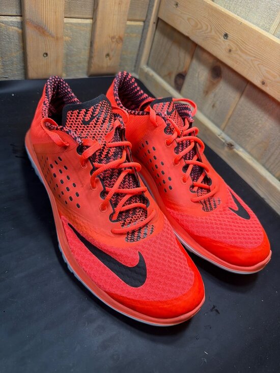 Nike FS Lite Run 4 Mens Bright Crimson Orange Running Shoes Size 11 US 45 EU Y2K main image 5
